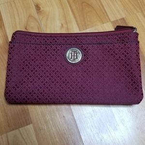 Tommy Hilfiger | Maroon Clutch